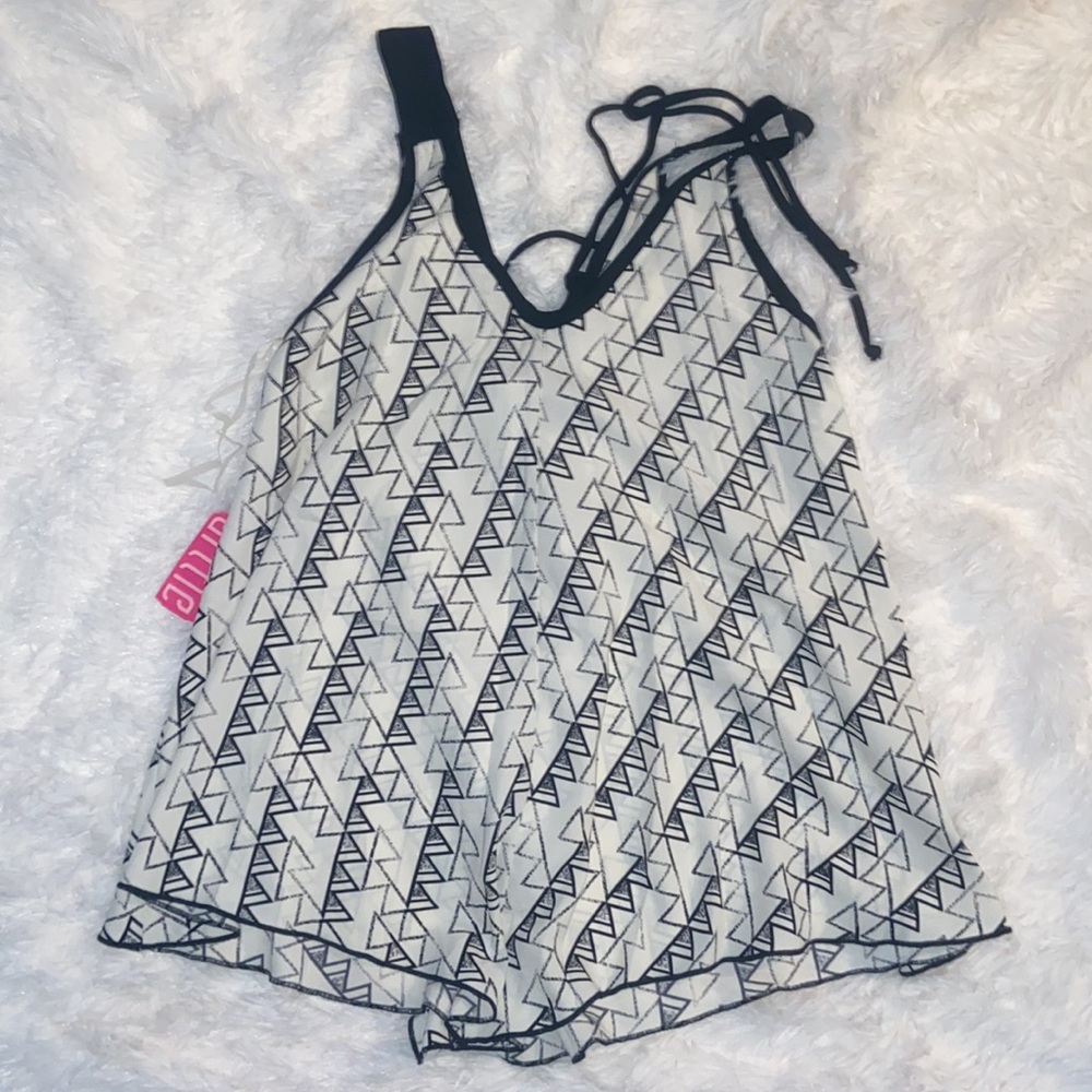 Dressy top - Picture 2 of 2